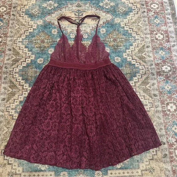 Victoria’s Secret Burgundy lace babydoll dress/top size XS - Picture 3 of 8